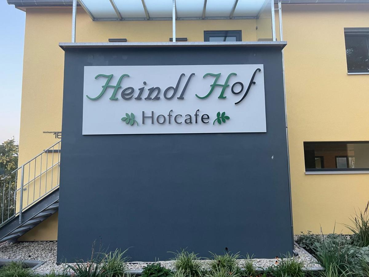 Отель Heindlhof Ингольштадт Экстерьер фото